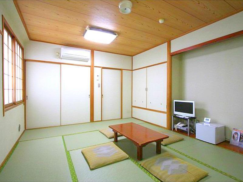 Tokyo Banyan Hotel Exterior photo